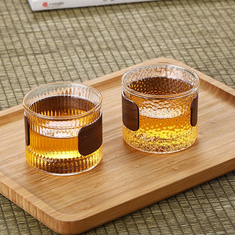 Heat-resistant glass small Gongfu tea cup Japanese-style wine cup master cup colored glass hammered pattern tasting tea cup tea bowl personal dedicated cup