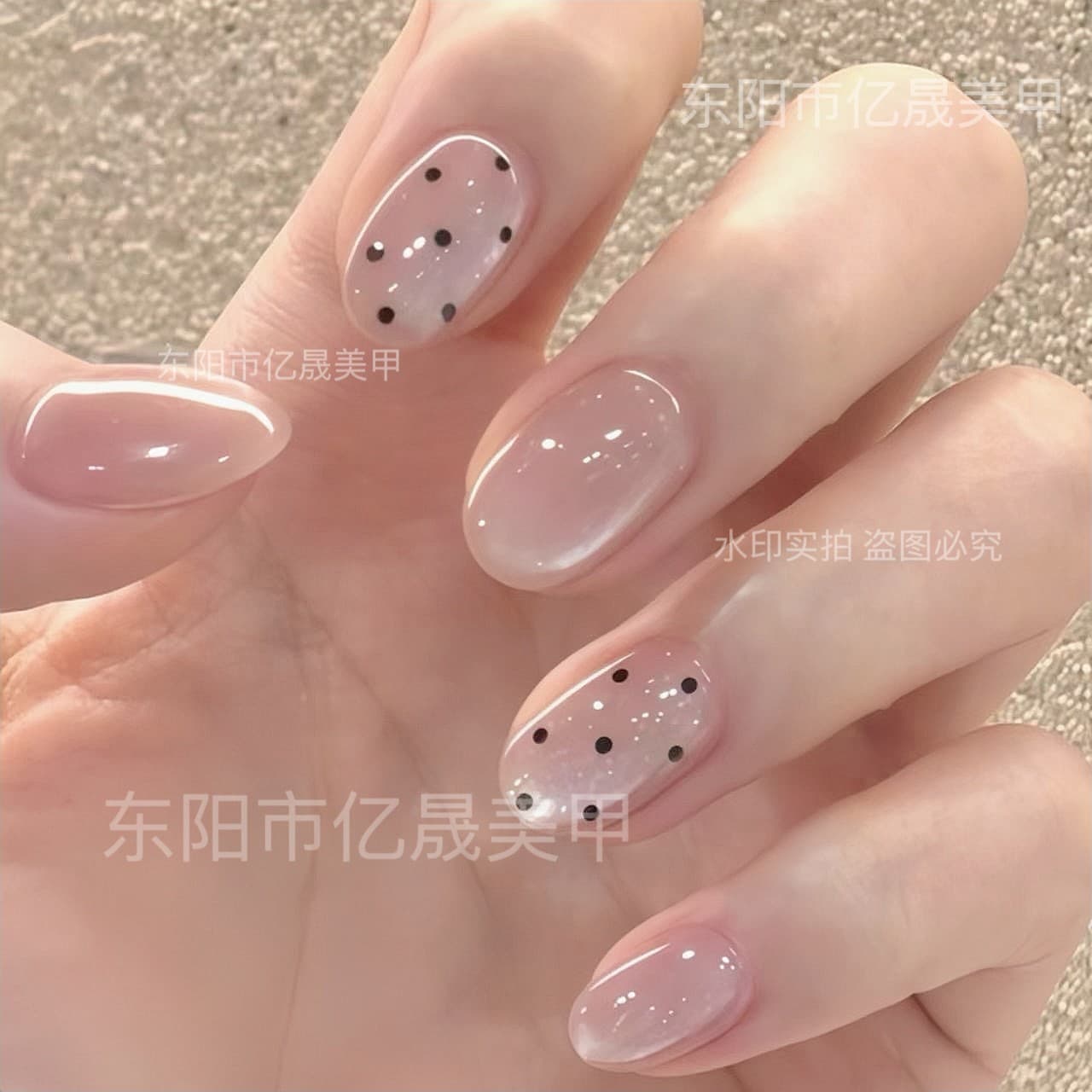[Hepburn Style Polka Dot Cat Eye] Miu-Style Heiress Glass Bead Glitter Nude Sheer Cat Eye Pre-Made Press-On Nails 30 Pieces