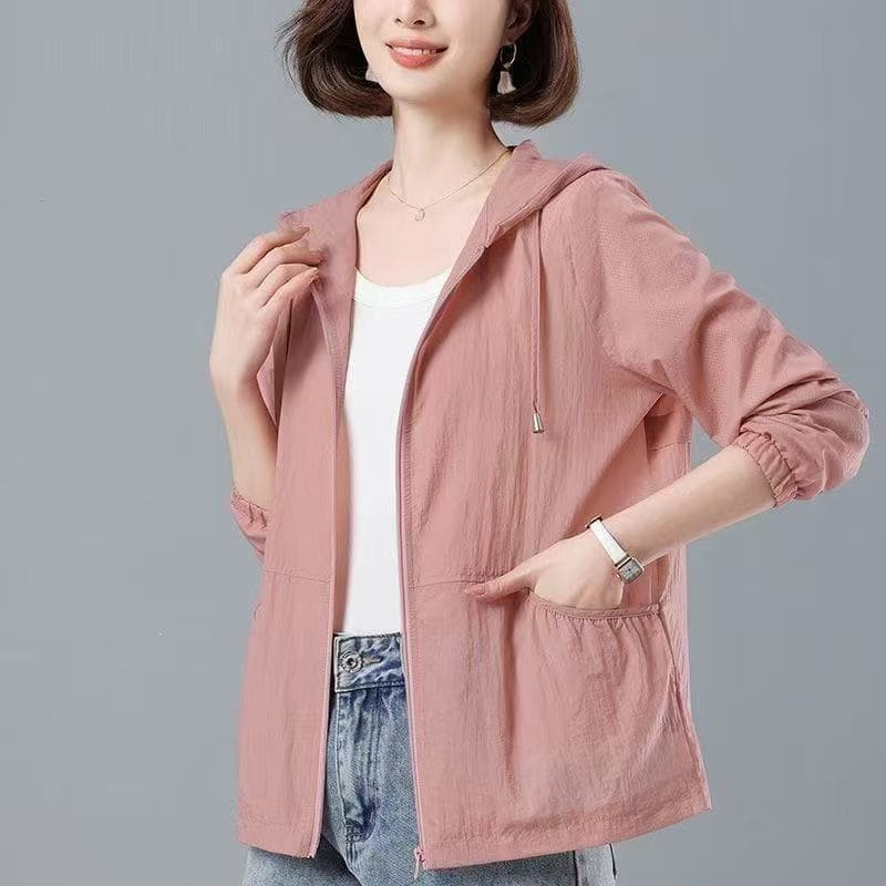 Summer Women's New Sun Protection Jacket Loose Fit Middle-Aged Mother Breathable UV Coat Women's Outerwear Middle-Aged Women's Clothing