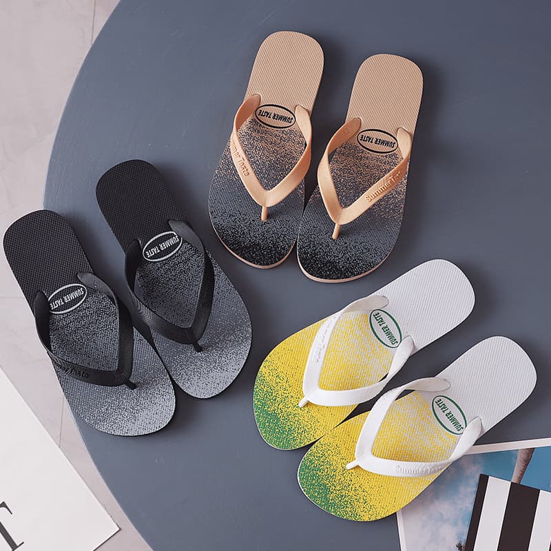New Anti-Slip Sandals for Men Outdoor Beach Versatile Fashionable Trendy Korean Style Personality Toe Separator Men's Summer Flip Flops