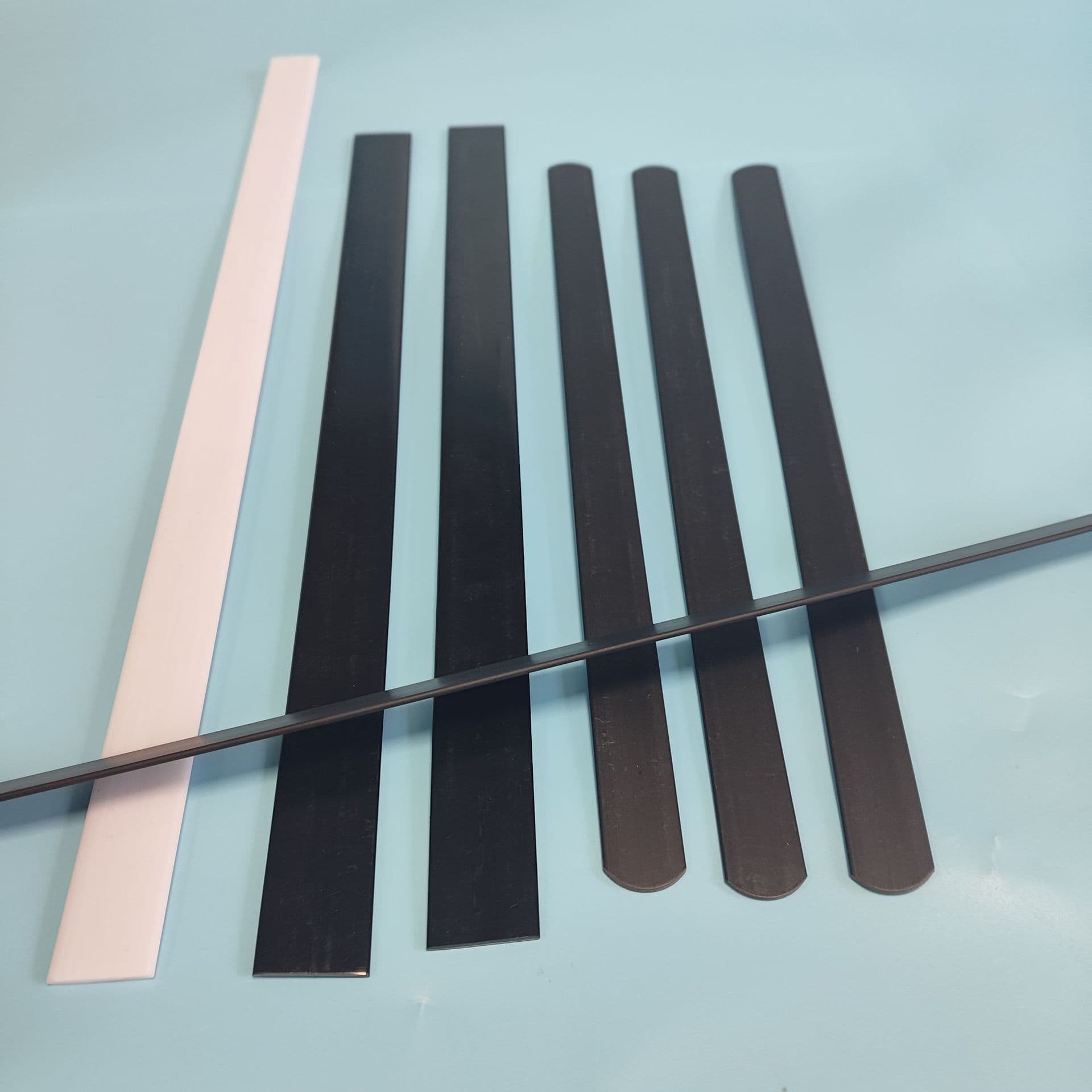 PP plastic strip, rigid PVC soft strip, plastic flat strip, plastic bone, hard plastic strip, luggage support strip