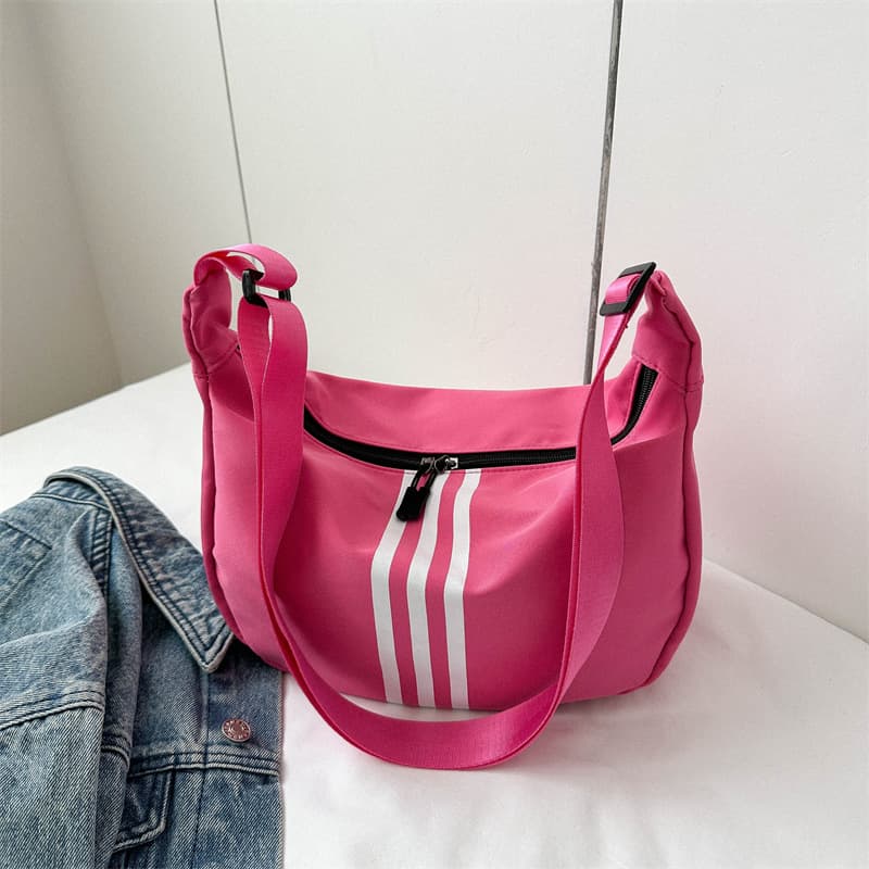 Large Capacity Oxford Cloth Dumpling Bag 2023 New Style Crescent Bag Women's Crossbody Sports Casual Chest Travel