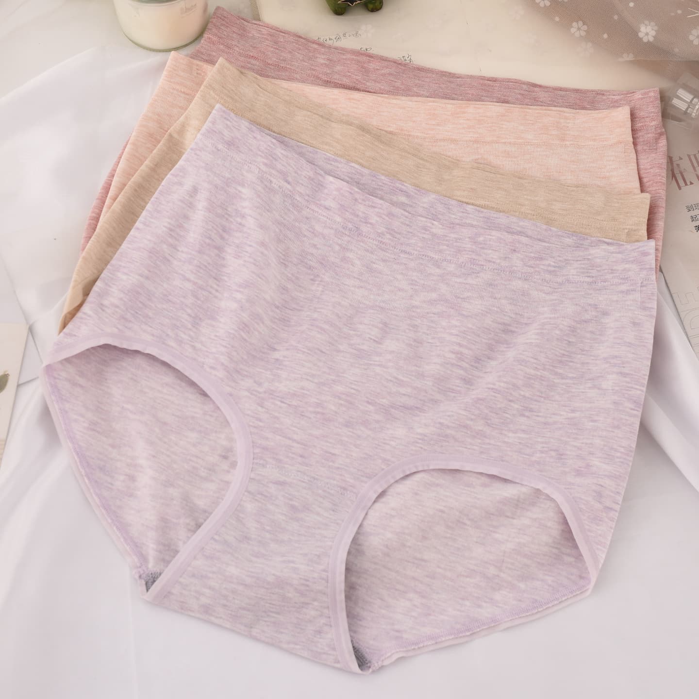 Seamless Colored Yarn High-Waist Panties for Women, One-Piece Stretch Plus Size for Curvy Ladies, Triangle Briefs