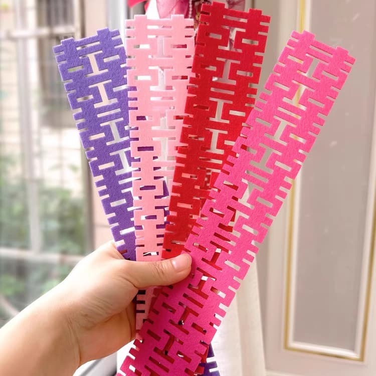 Marriage mini long strip small wedding characters specialized hanging ornaments, potted plant scene arrangements, wedding room decor popular wedding character stickers