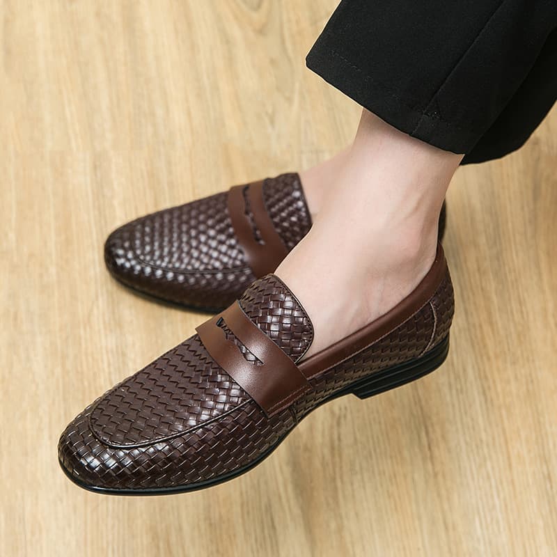 New Cross-Border Large Size Men's Woven Leather Shoes, Pointed Toe Business Casual Slip-On Shoes, Foreign Trade British Professional Men's Shoes