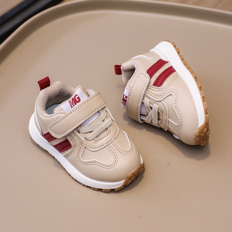 Soft-Soled Non-Slip Infant Walking Shoes for Autumn/Winter, Boys' Sports Shoes, Color-Blocked Magic Strap Girls' Shoes at Wholesale Price