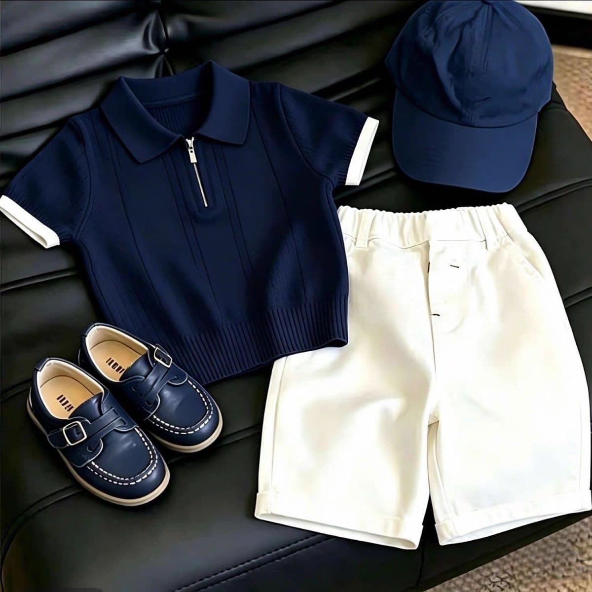 Boys Girls Summer Suit 2026 New Boys Girls Stylish Internet Celebrity Short Sleeve Top Casual Shorts Two-Piece Set