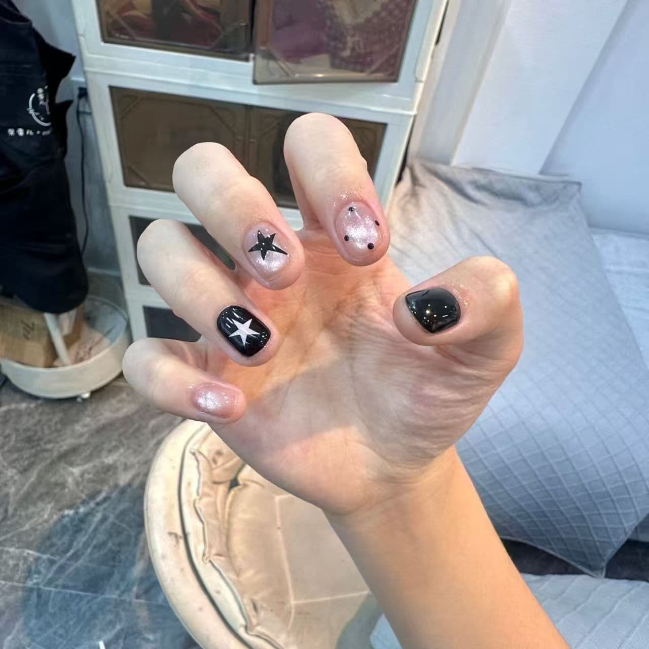 Hand-applied Nail Art BlackPink Cat Eye Star Pink Cat Eye Black Contrast Sweet Cool Girl Whitening Nails
