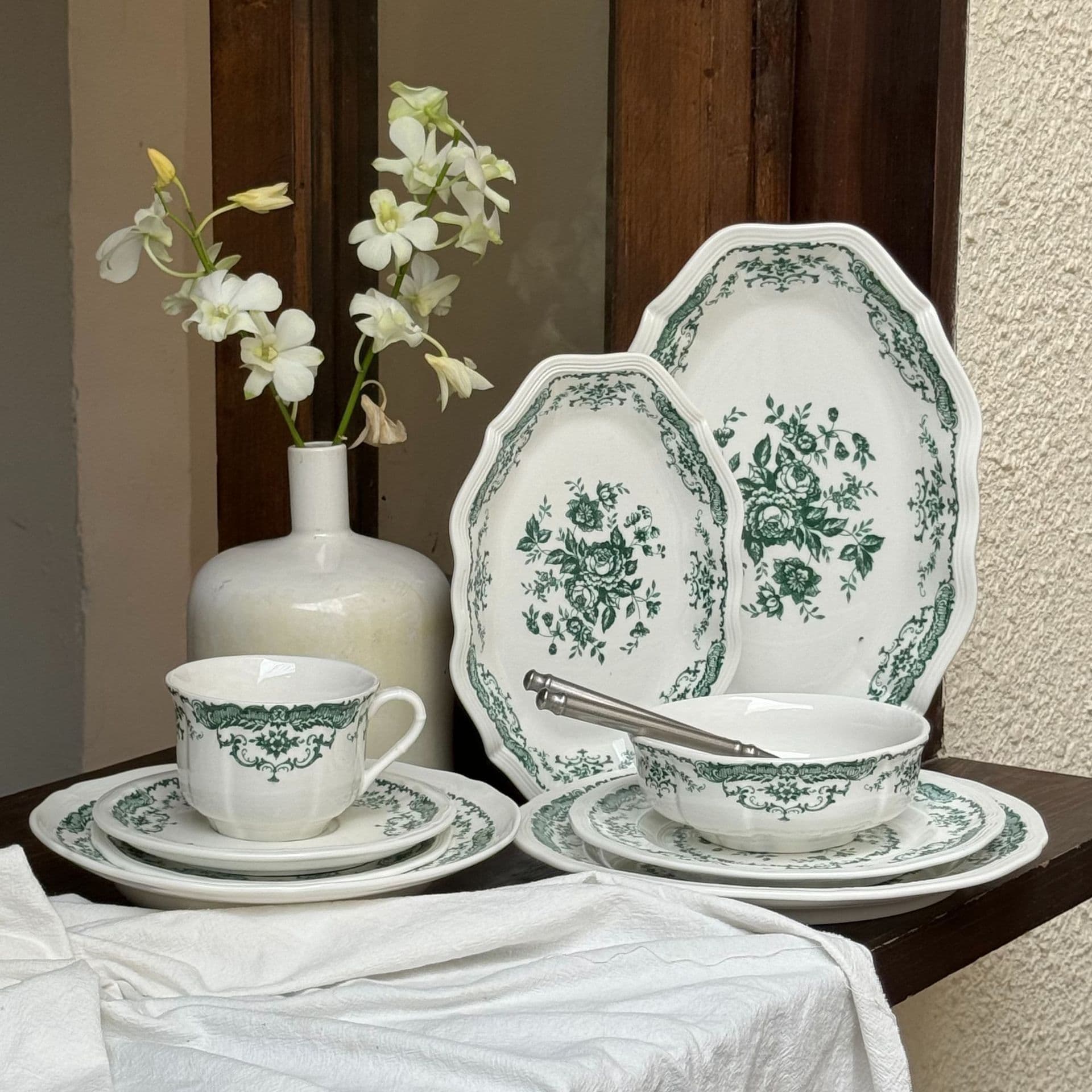 French Retro Turquoise Rose Ceramic Plate Ceramic Bowl Ceramic Cup and Saucer Ceramic Dessert Plate Pasta Plate Dinner Plate Wholesale