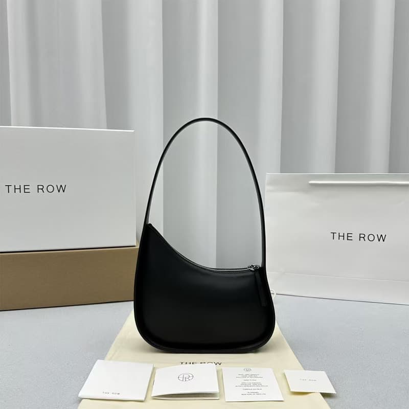 26TR simple niche design high quality European and American French moon bag light luxury fashion versatile armpit bag high quality