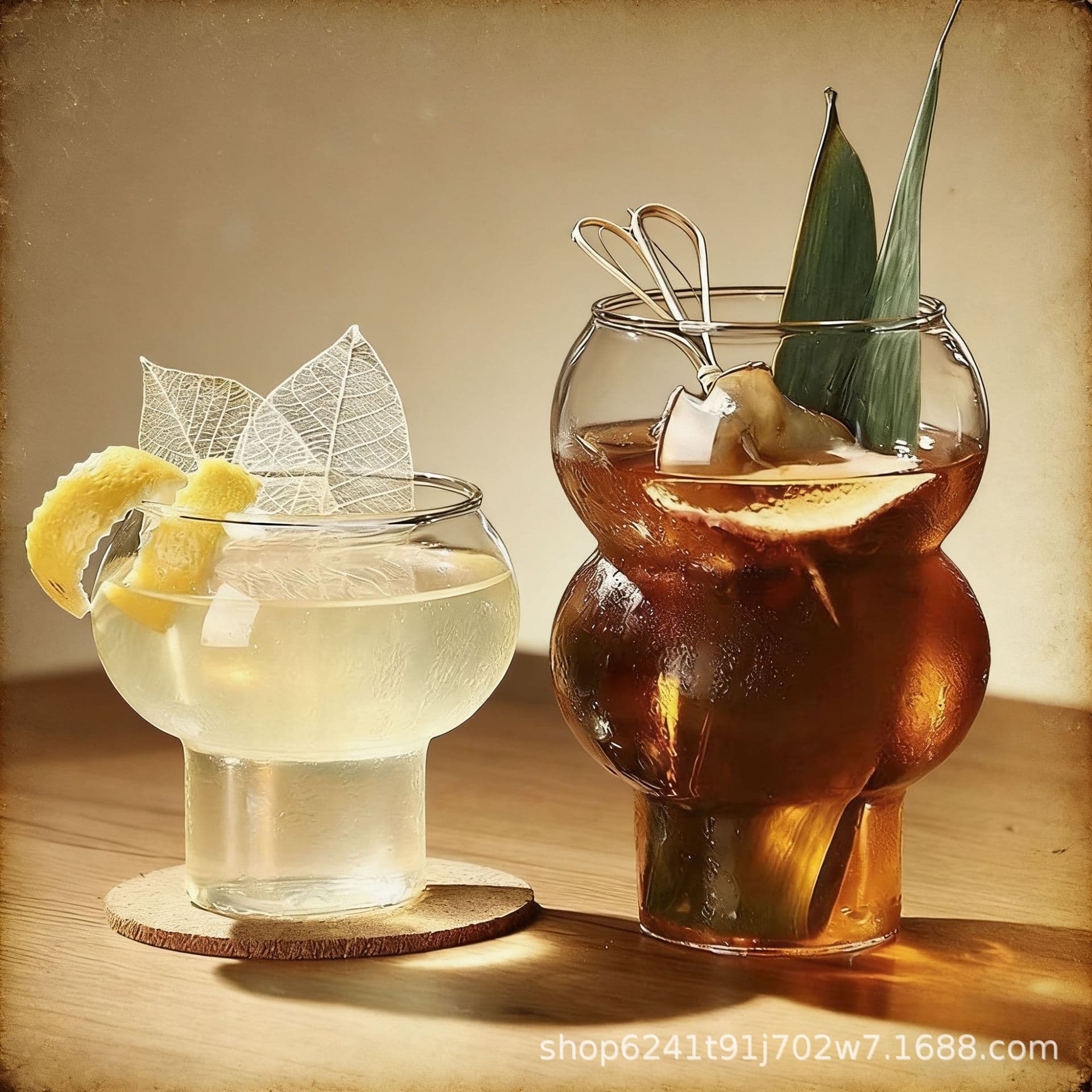 High-Appearance Glass Single-Layer Cup in a Gourd Shape, Suitable for Home Use, Ice Latte Coffee Cup, Transparent Glass Juice and Dessert Cup