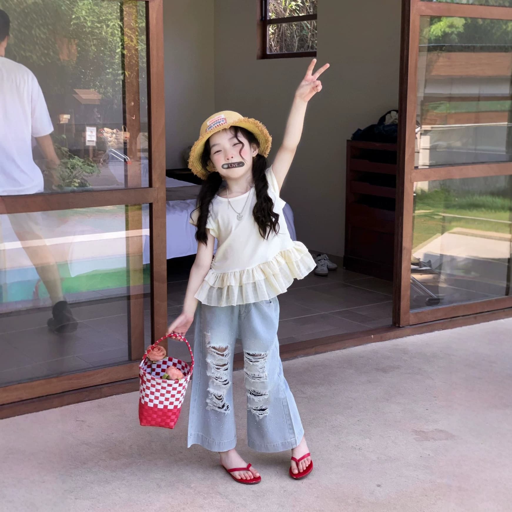 2026 Korean Style Summer New Girls Ruffle Spliced Short Sleeve T-Shirt Top Stylish Ripped Rhinestone Wide-Leg Pants