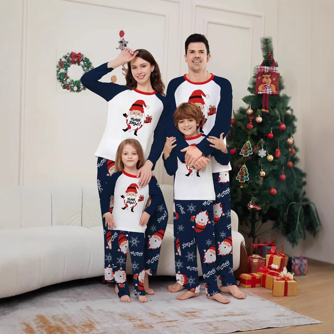 European-American Christmas Family Pajamas, 2026 New Style, Family Photo Look for 4, Santa Print Pajamas