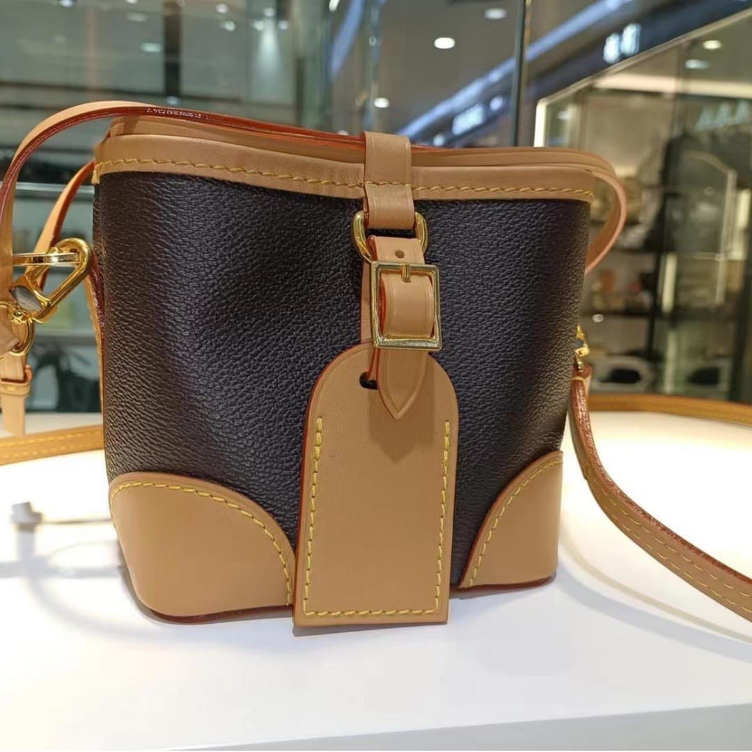 Luxury Brand Original Leather Women's Bag New Style Monogram Horn Bag Carryall High Version Baguette Bag Luxury Bag
