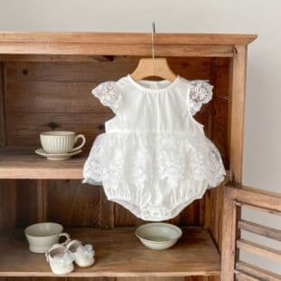 2026 Summer New Korean Style Baby Girl Round Neck Lace Trim Flutter Sleeve Dress Bodysuit