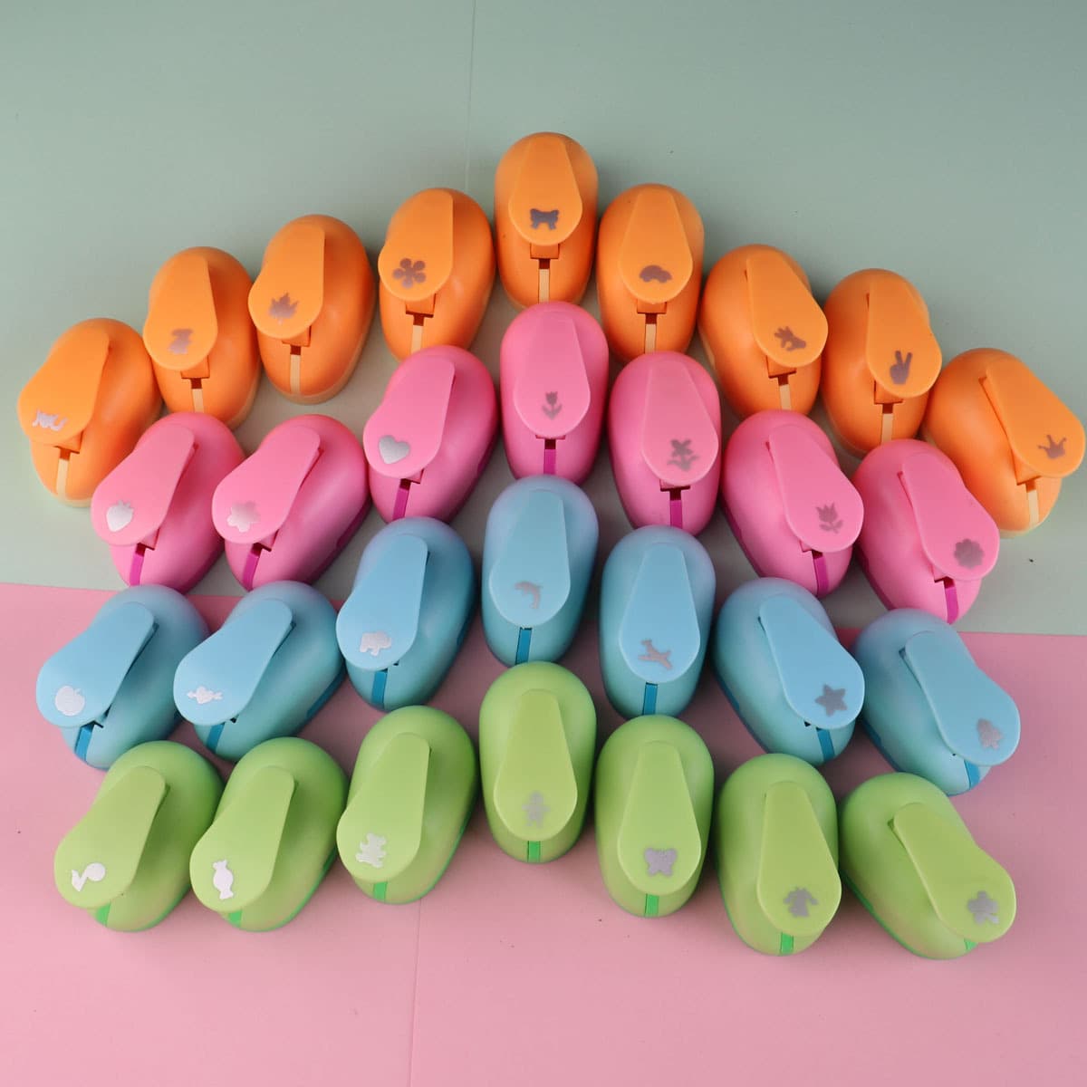 Small Creative Embosser for Children's DIY, Effort-Saving Kindergarten Paper Punch Wholesale