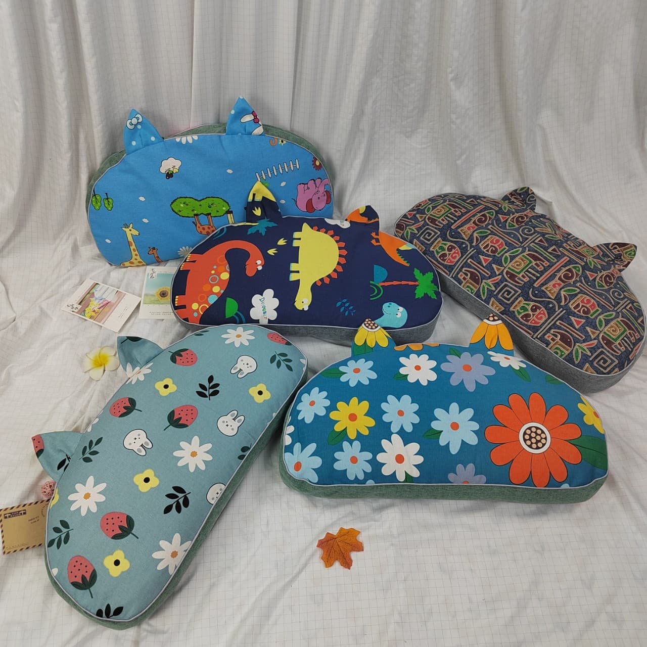 Cat ear pillowcase, coarse cloth pillowcase, long-staple cotton cartoon pillow, e-commerce online sales, live streaming, cat belly pillow, packaging, children's pillow.