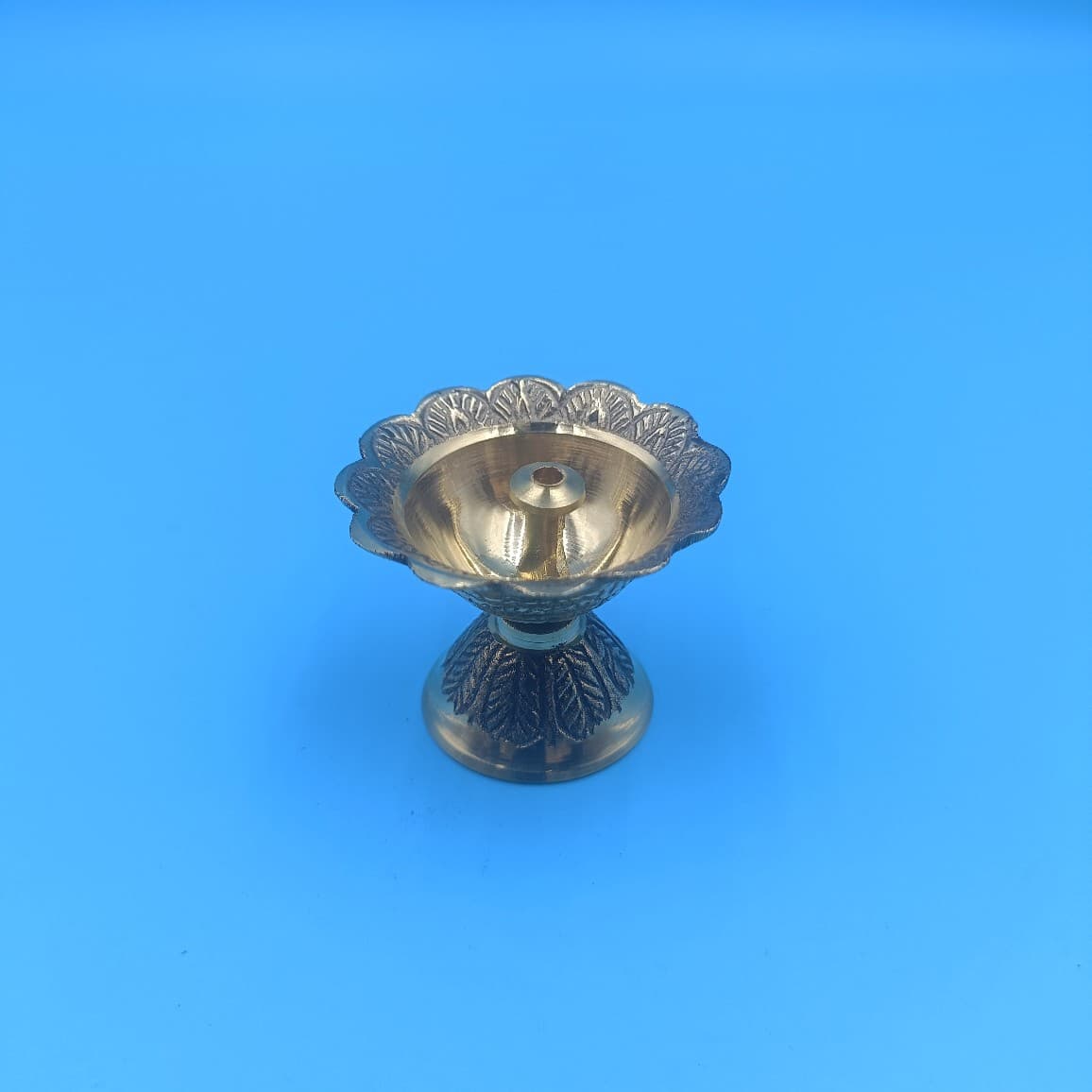 Candlestick, Buddha statue, butter lamp holder, Diwali oil lamp, wishing oil lamp, prayer oil lamp, fragrant oil lamp, temple oil lamp wholesale