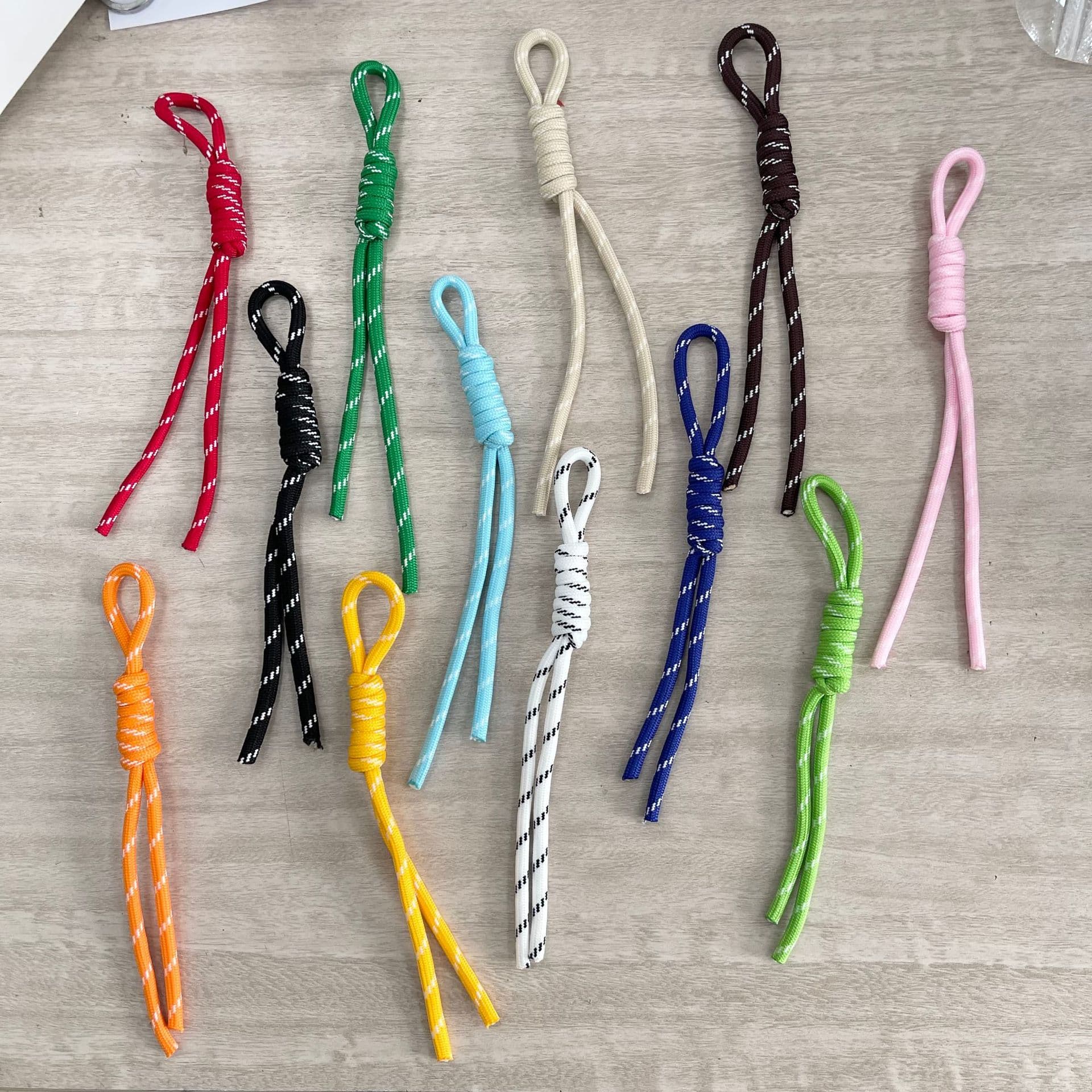Factory In-Stock Personalized Ins Trendy Rope Pendant Colorful Knotted Thin Cord Braided Rope Trendy Bag Lanyard Wholesale