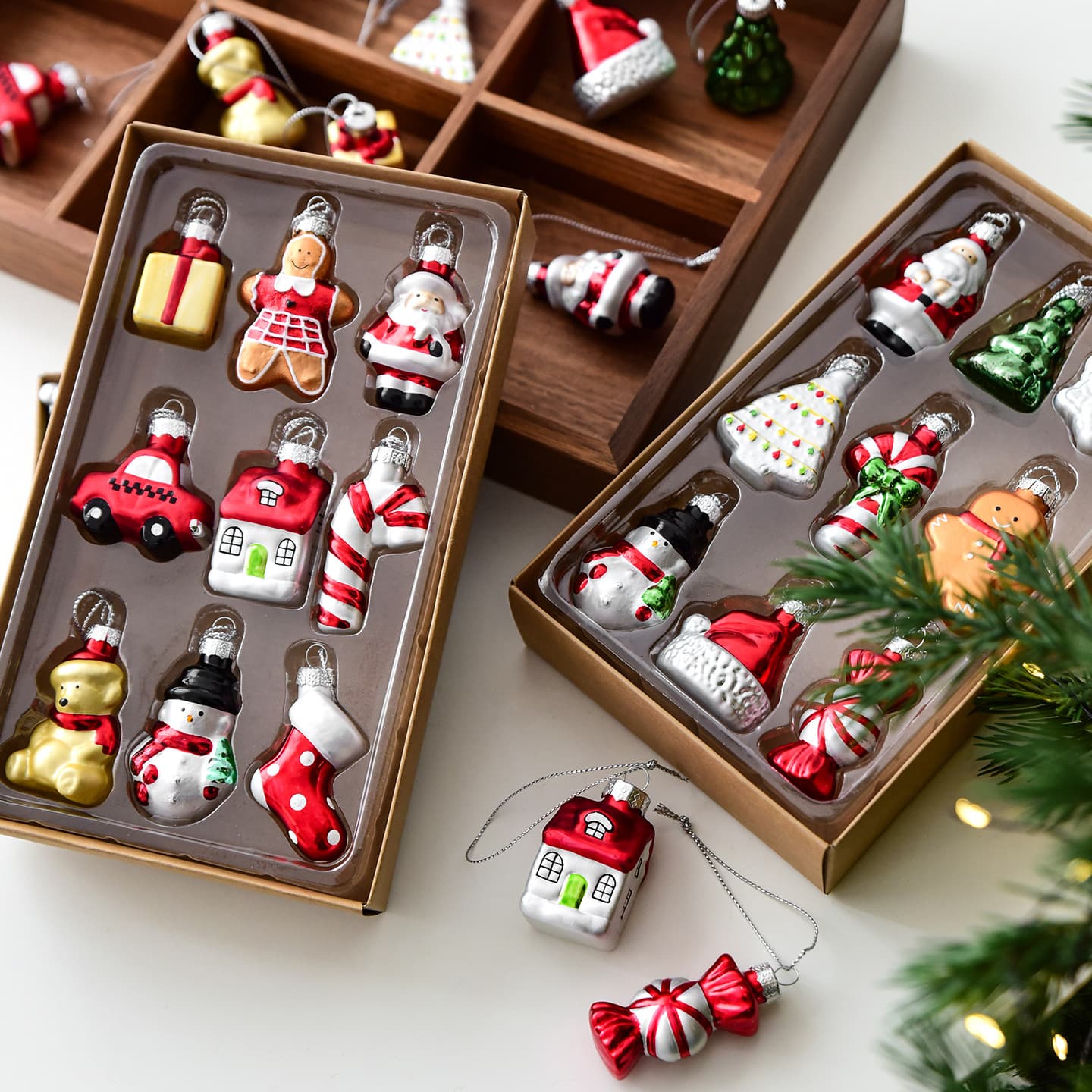 NUCHI cross-border handmade glass Christmas tree pendant gift box thickened and translucent Christmas decoration pendant in various styles