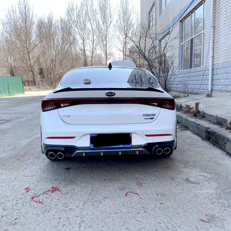 Suitable for 2020-2024 Kia Kaiku K5 rear wing. Special punch-free paint pressure rear wing for new K5 modification.