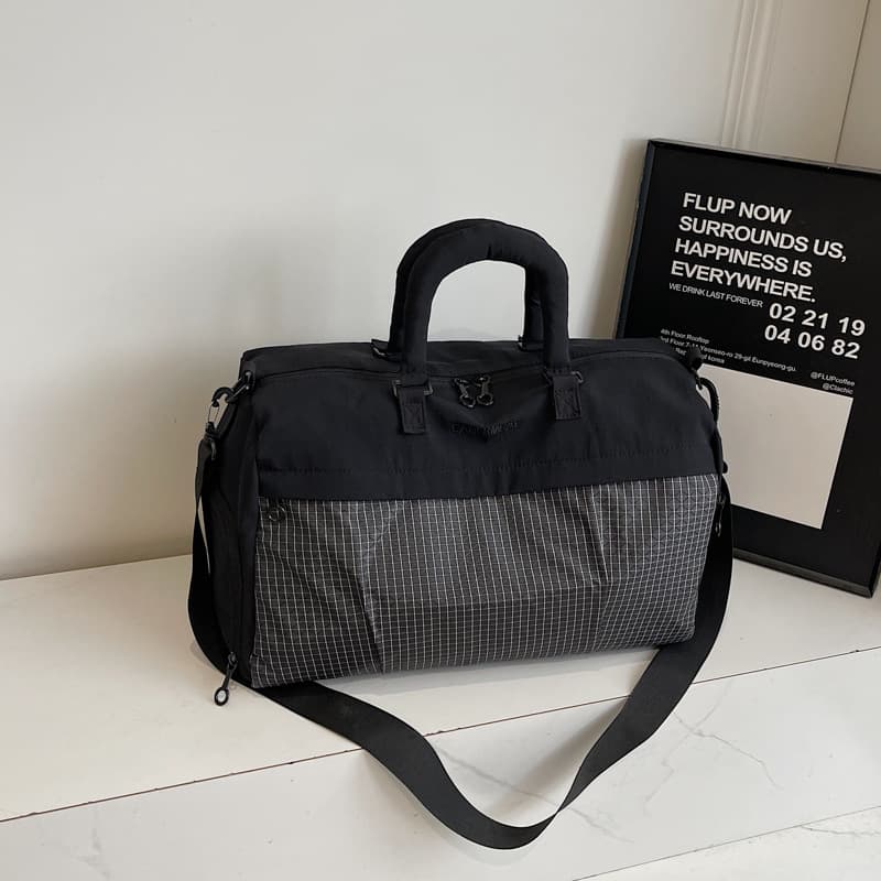 Women's Lightweight Multi-Functional Crossbody Sports Gym Bag, Handheld Travel Duffel with Large Capacity Storage for Business Trips