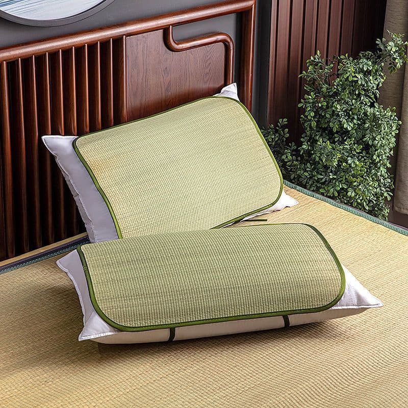 Summer pillowcases, pillow mats, and pillow covers for adults, children, and those who prefer ice silk.