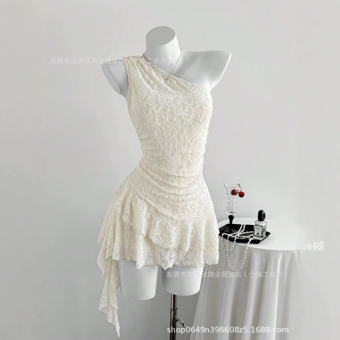 SHEIN 2026 New Arrival Tops, Pants, T-Shirts, Dresses Mixed Shipment Factory Direct Original Stock Assorted Styles Low Price Export