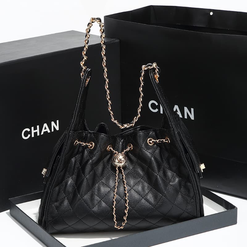 New European and American Quilted Chain Caviar Chanel-Style Tote Bag, Quilted Chain Underarm Bag, Large Capacity Single Shoulder Bag