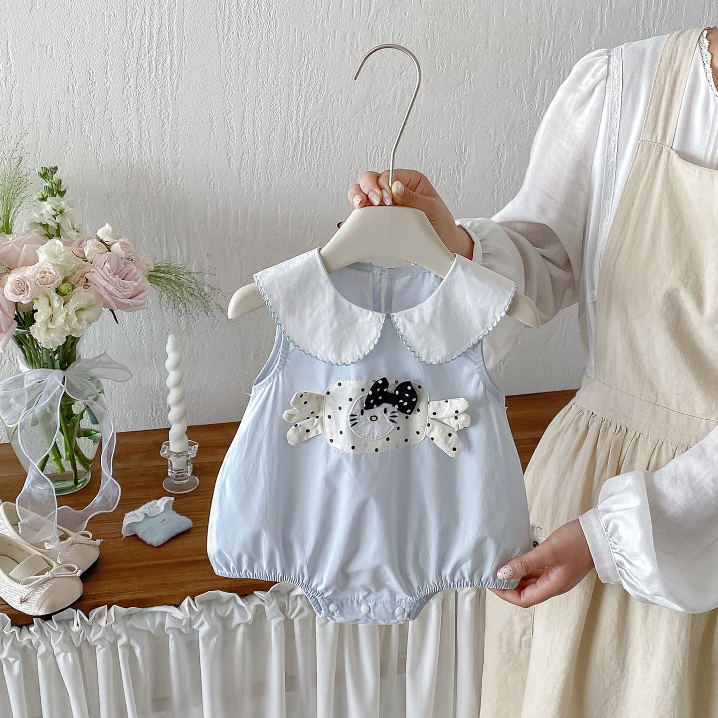 Infants and young children's new summer polka dot cartoon patch vests and baby girl's style doll collar jumpsuit summer trend