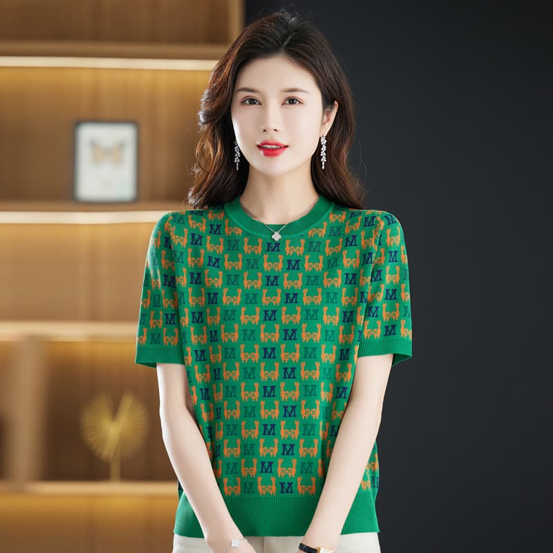 Mom's Summer Top Short-Sleeved T-Shirt for Middle-Aged Women 2023 New Young Summer Loose Striped Summer