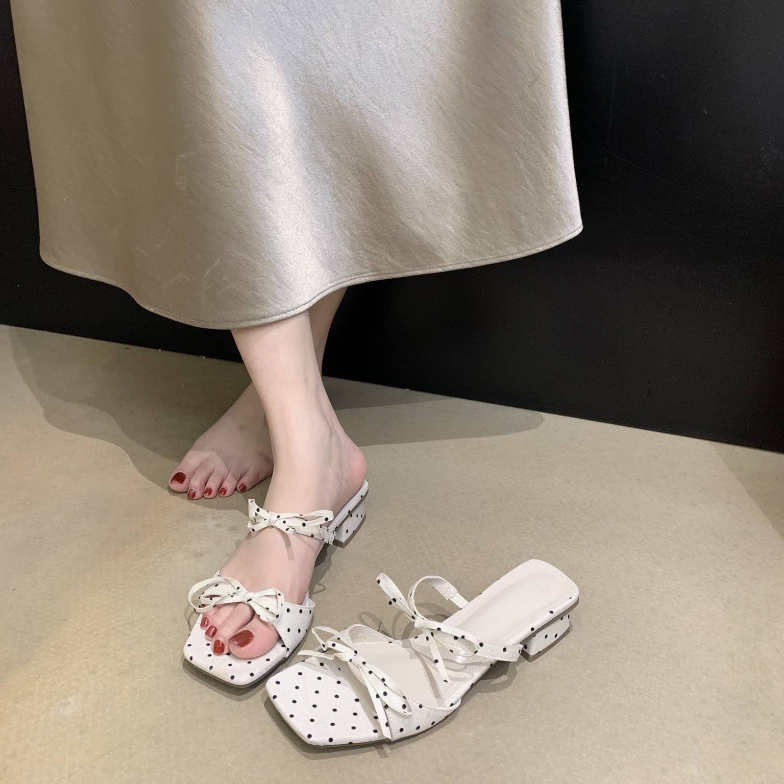Yumeida Retro Wave Dot Sweet Beach Sandals for Women Summer New Style Casual with Dresses Chunky Heel