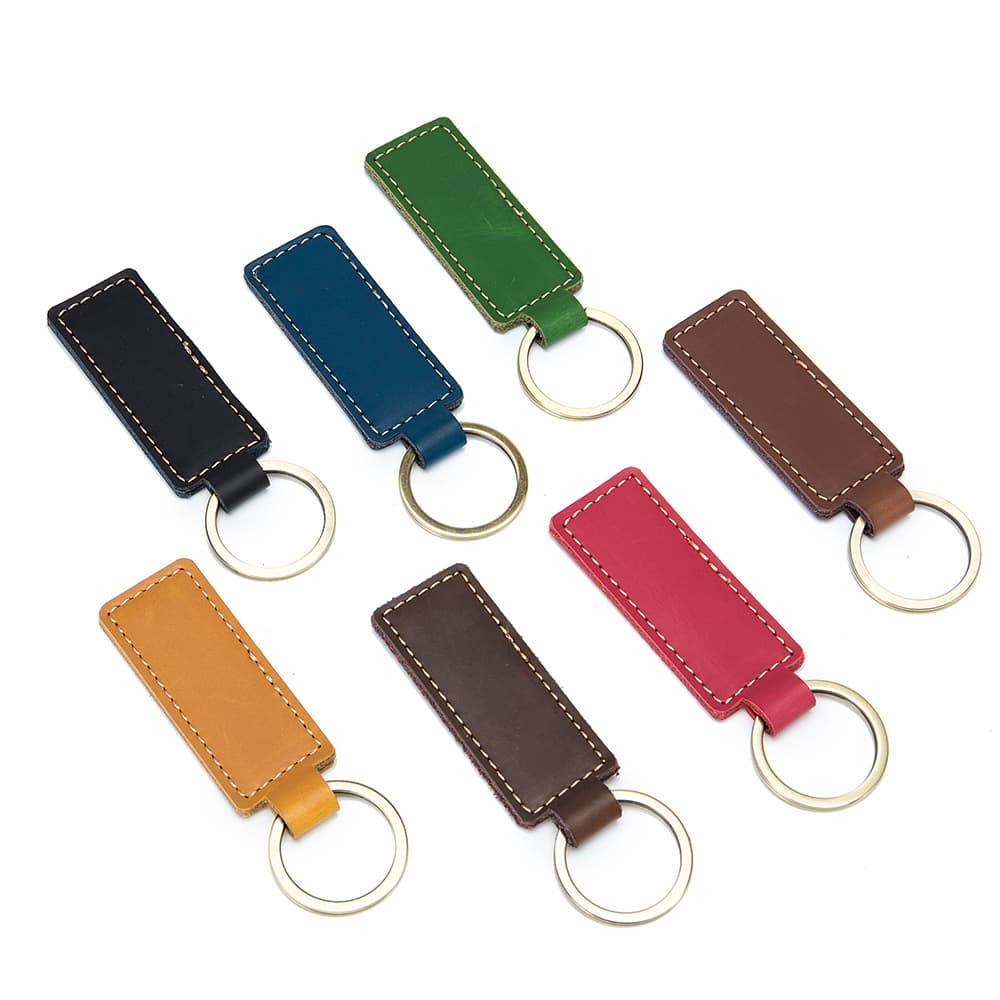 Keychain genuine leather pendant handmade retro cross-border Amazon spot small gift cowhide car keychain