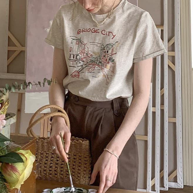Dajlyart "Bridge Walk" Original Hand-Painted Print Round-Neck T-Shirt Pure Cotton Top