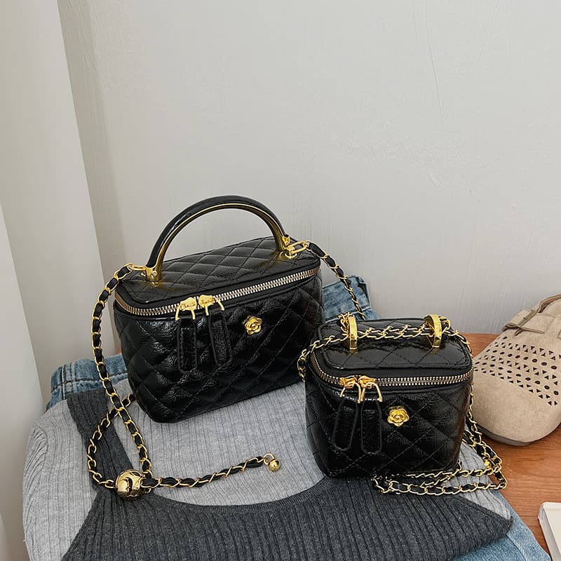 Cross-border trendy fashion bags for women 2026 new rhombus versatile temperament one-shoulder crossbody box handheld small square bag