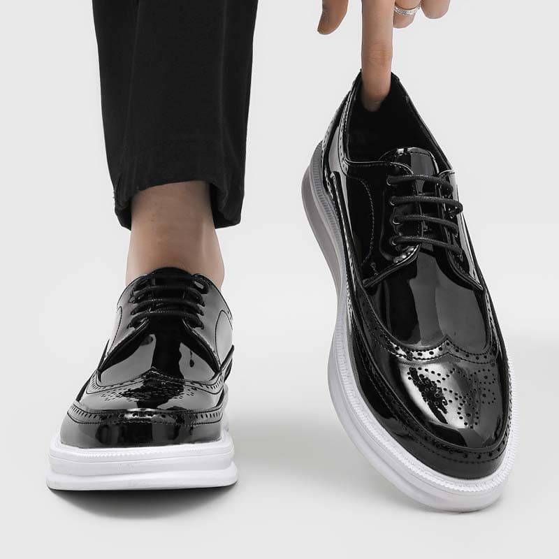 Versatile patent leather shiny British style men's shoes spring carved brogue breathable casual shoes A311-L