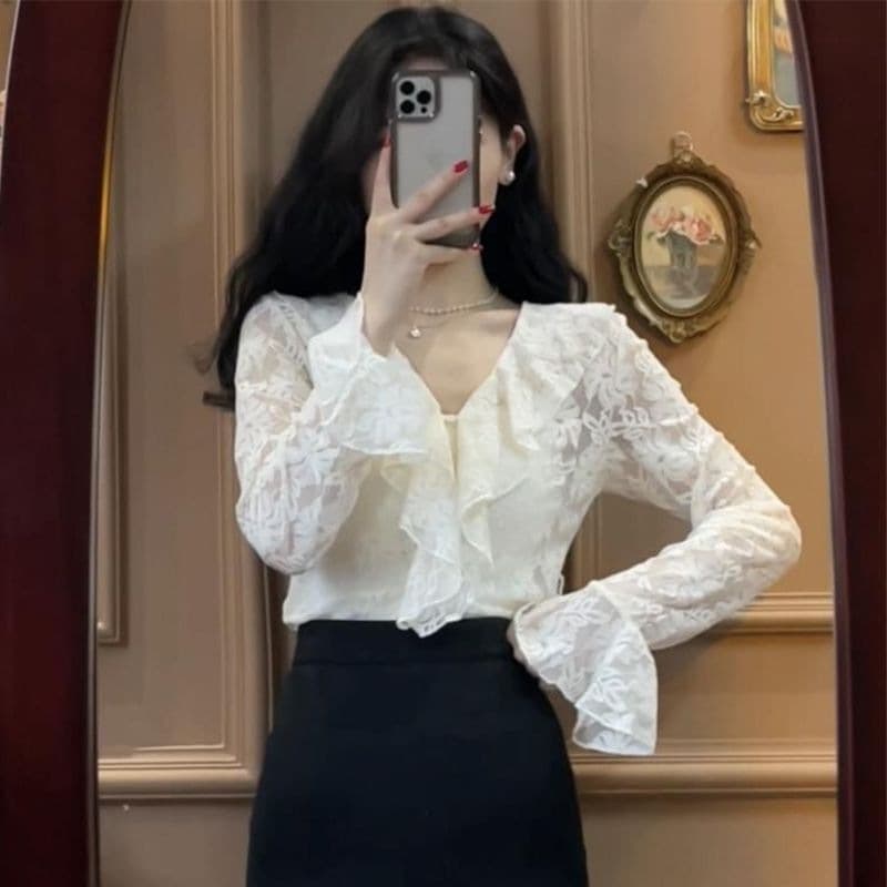 Spring French lace ruffled long-sleeved shirt, trendy retro versatile bell-sleeved slim long-sleeved T-shirt