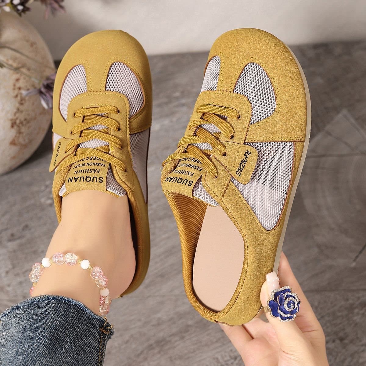 2026 New Style Soft-Soled Trendy Fashion Outdoor Casual Non-Slip Closed-Toe Slippers Flat Shoes Mesh Breathable Women's Shoes