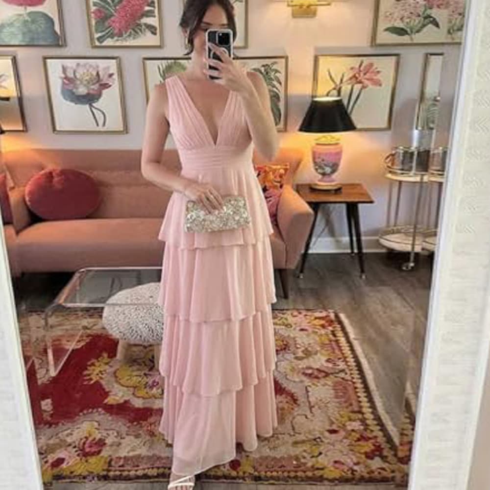 European and American chiffon bridesmaid dresses, V-neck sleeveless multi-layer cake dresses, wedding sister dresses, host dresses, dresses