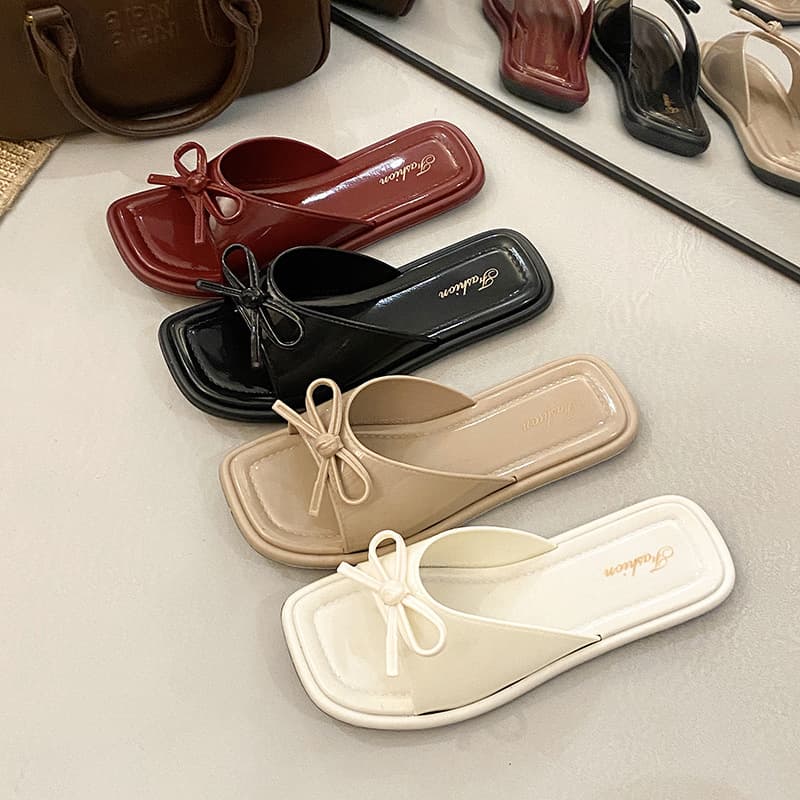 New French Style Gentle One-Strap Flat Sandals for Women Summer Outdoor Open-Toe to Match Dresses