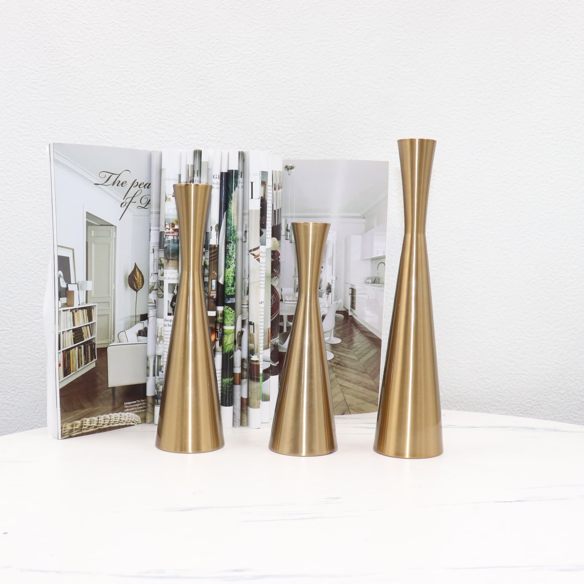 Modern Minimalist Candle Holder for Romantic Candlelight Dinner, Creative Vintage Home Living Room Decor, Nordic Light Luxury