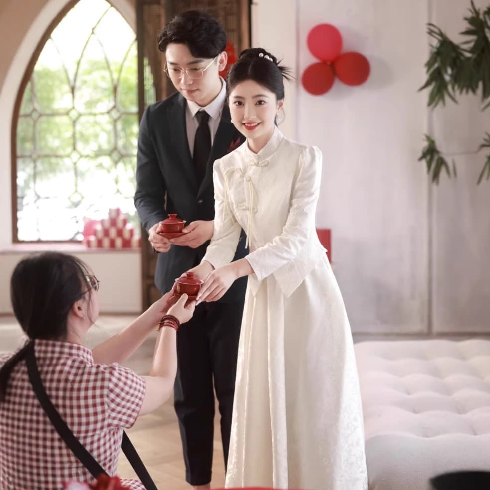 White engagement cheongsam dress dress new Chinese style registration certificate small white dress toasting suit bride 2026 new style
