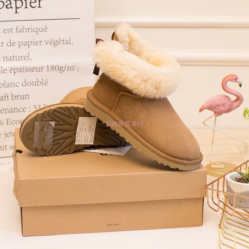 Women's Snow Boots, Women's Cotton Shoes, Short Shaft Full Sheepskin Shearling with Fleece Lining, Thickened High-End Slip-Resistant Warm Breathable Black