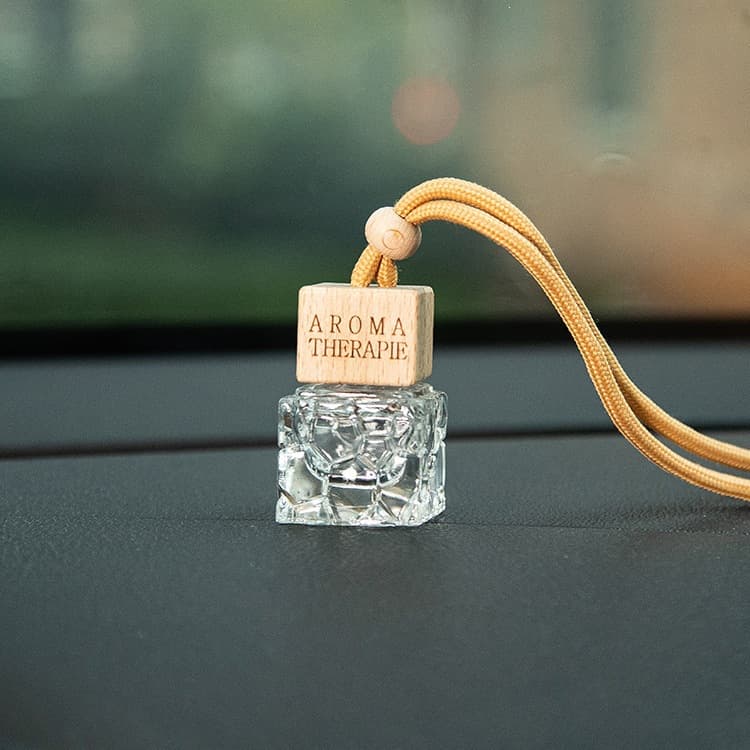 Transparent water cube bottle with square cover, glass bottle, essential oil perfume bottle pendant, car perfume bottle jewelry pendant
