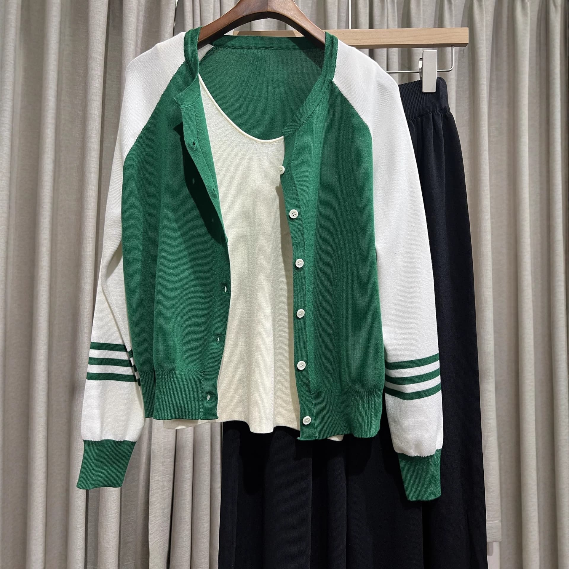 Pulaiya 2025 Spring/Autumn Women's Striped Cotton Cardigan Contrast Color Single-Breasted Button Loose Knit Sweater with Drop Shoulder