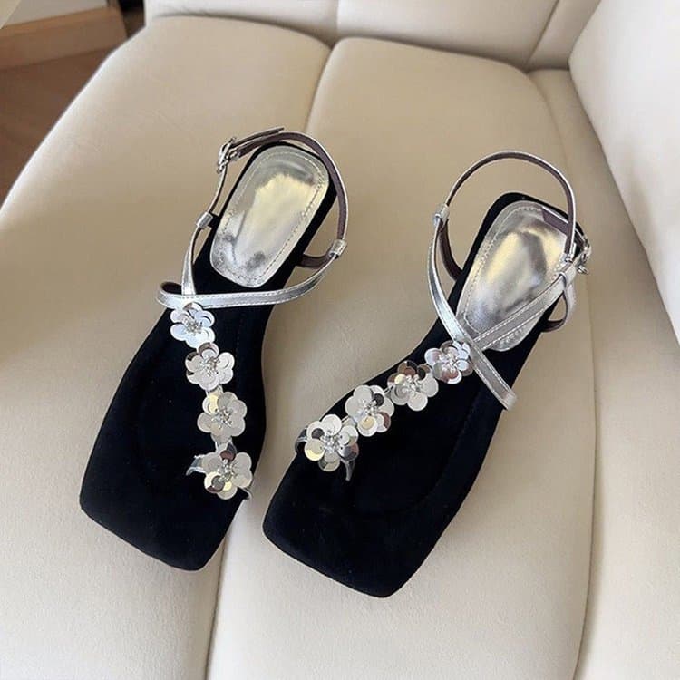 Sheepskin Version Square Toe Sequined Sandals for Women, Flower Toe Separator Exquisite Style, Pair with Dresses, One-Strap Slope Heel Summer Roman Shoes