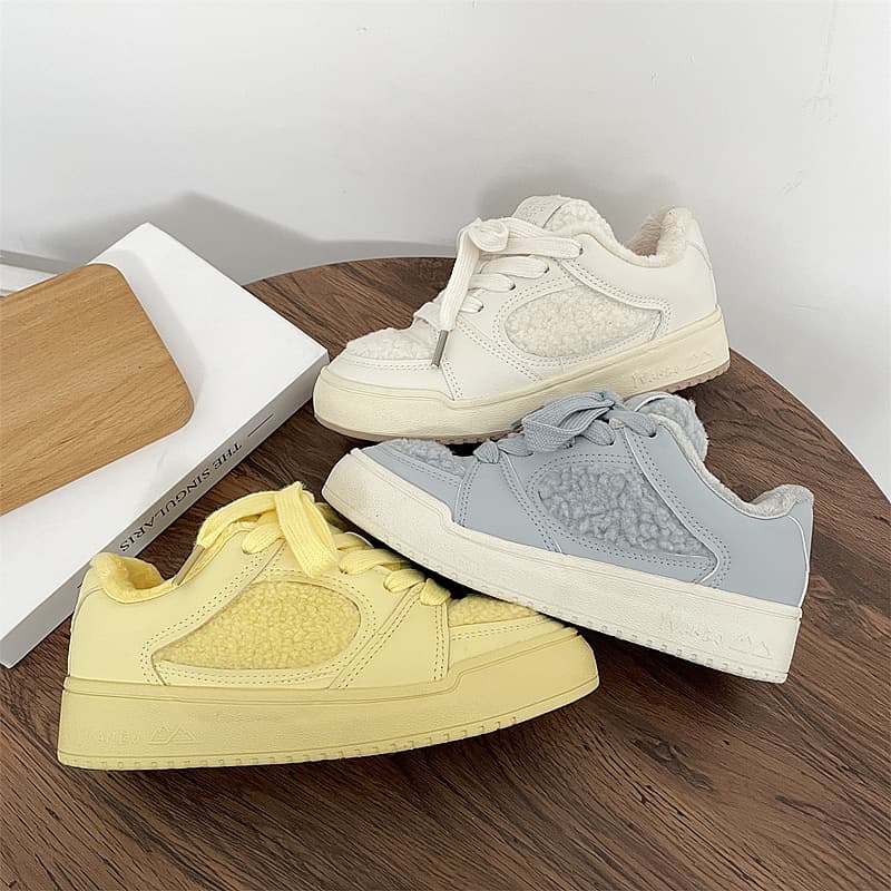 Autumn/Winter Fleece-Lined Cotton Shoes Women 2024 New Warm Shoes Trendy Versatile Thick-Soled Fuzzy Canvas Shoes White Sneakers