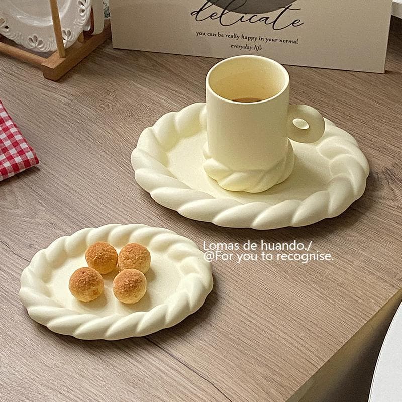 Three Meals a Day Aesthetic Ins-Style Afternoon Tea Snack Plate Twisted Ceramic Breakfast Plate Dessert Cake Plate Cup and Saucer