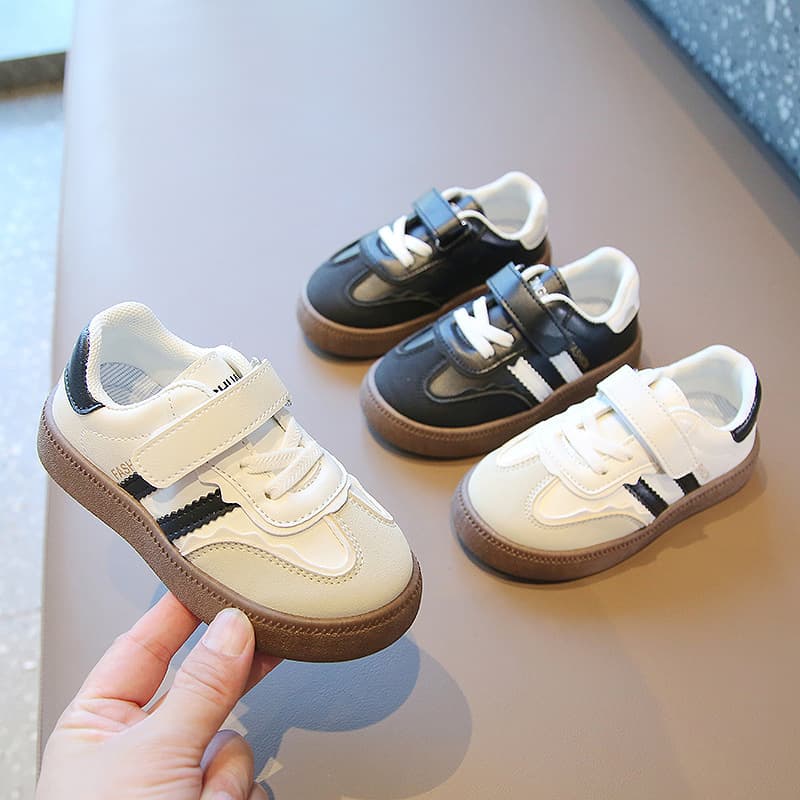 Children's Moral Training Shoes 2024 Spring Men's Sports Casual Skate Shoes Women's Little White Soft Sole Baby Agan