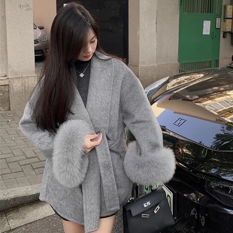 Y French Vintage Wool Coat for Women 2026 Winter New Arrival Petite Fox Fur Mid-Length Gray Wool